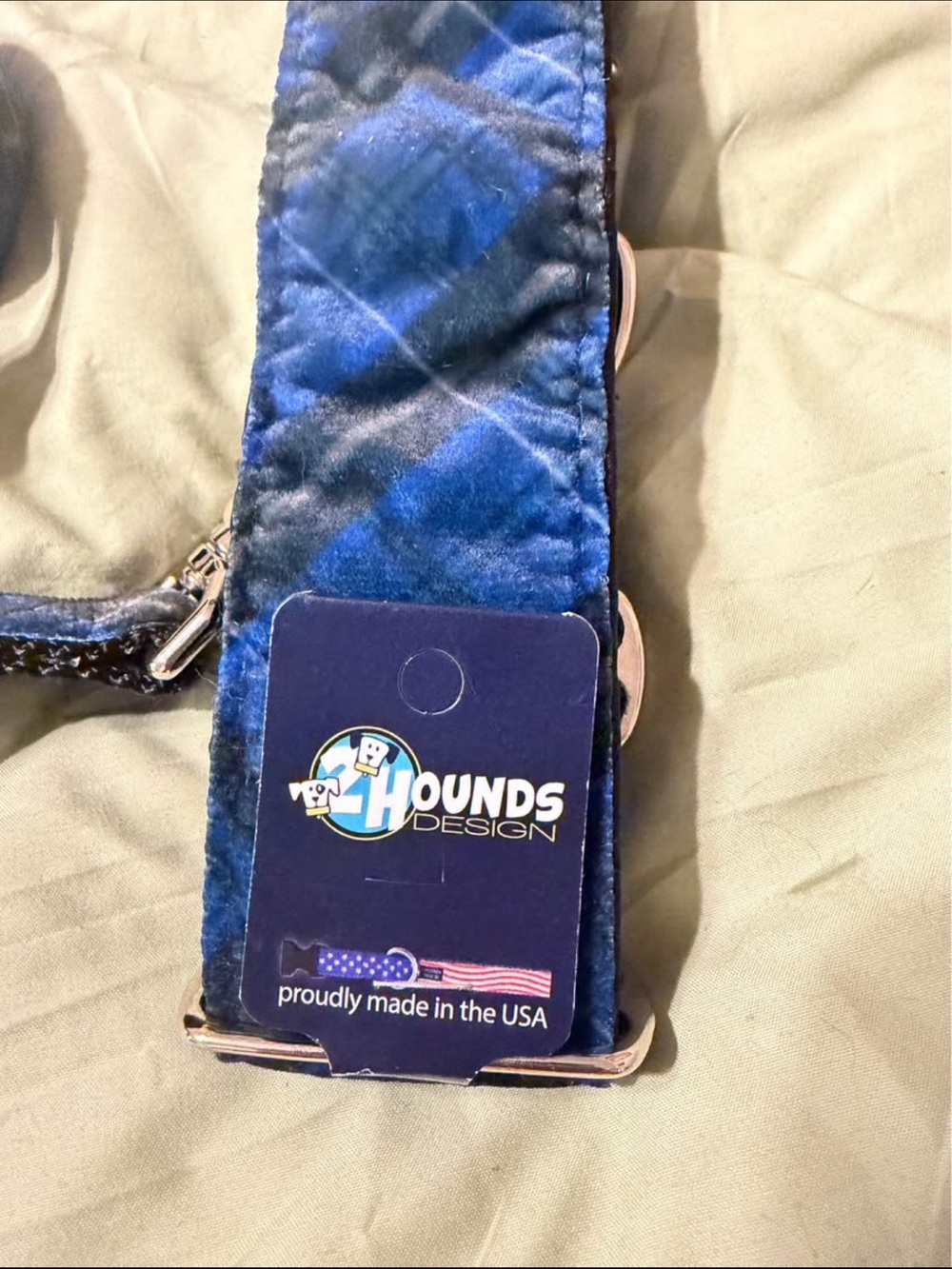 Two 2” martingale dog collars and 4’ leash. 14-18” neck. Greyhound or whippet - Picture 4 of 9